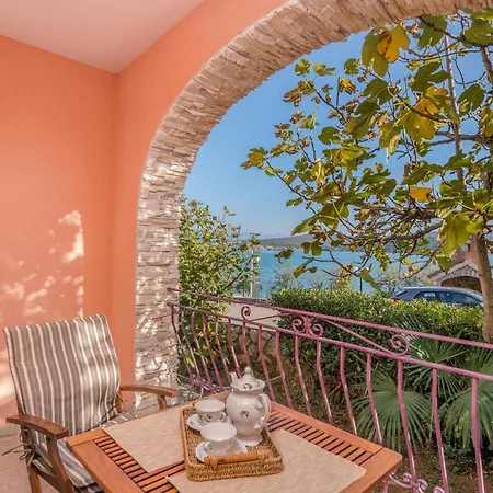 Apartment Lovely In With House Sea View *